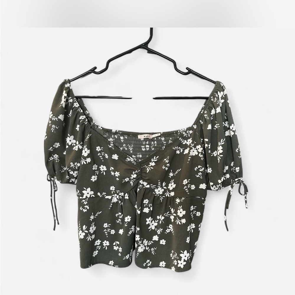 Floral Puff Sleeve Top
